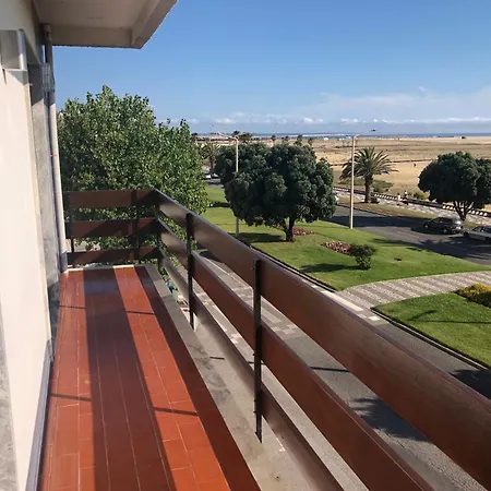 Casa Da Praia, Com Tres Quartos - Figueira Da Foz