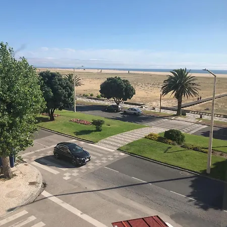 Casa Da Praia, Com Tres Quartos - Figueira Da Foz *